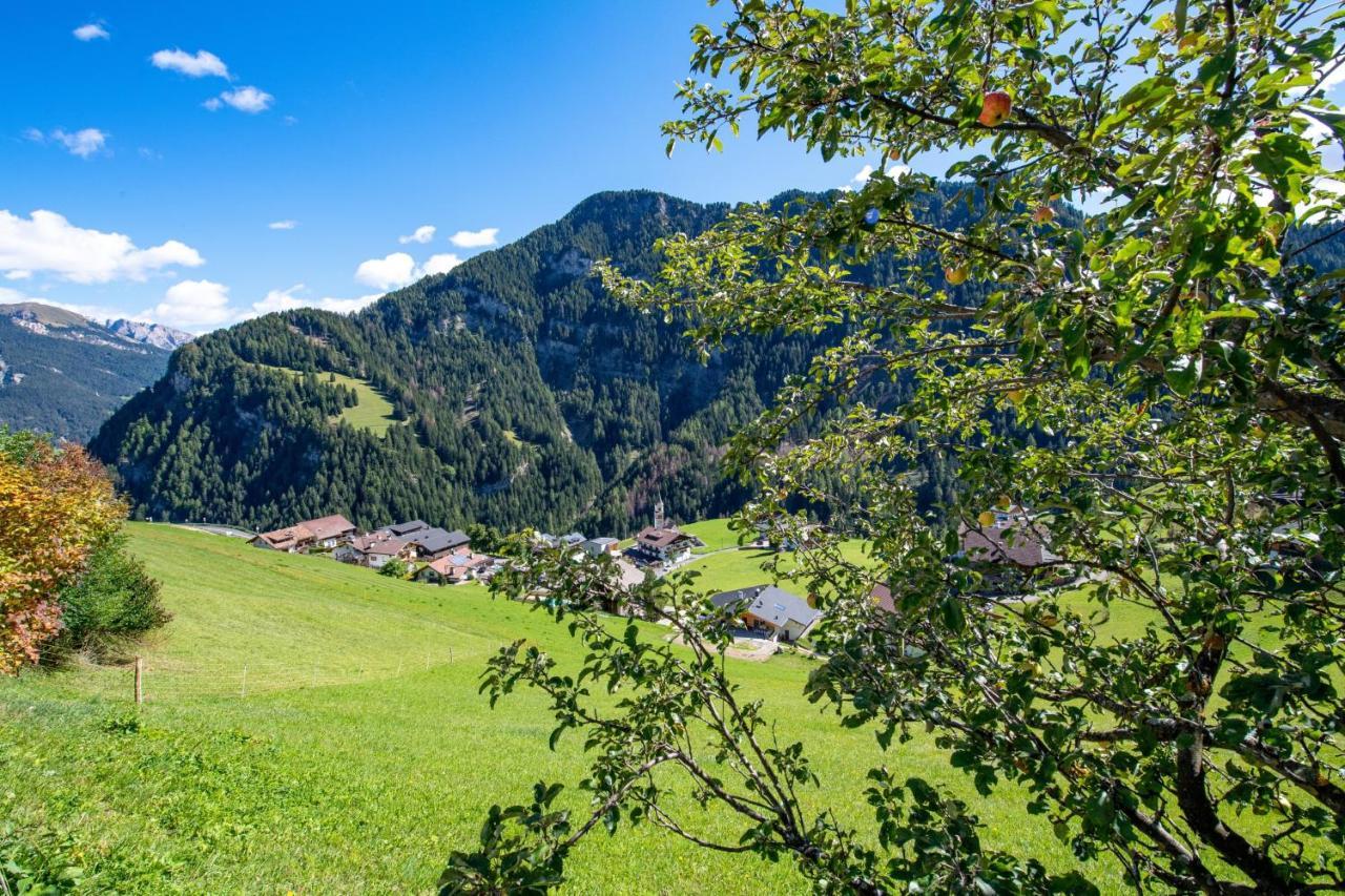 Agriturismo Apartments Tuene St. Ulrich in Gröden Exterior foto