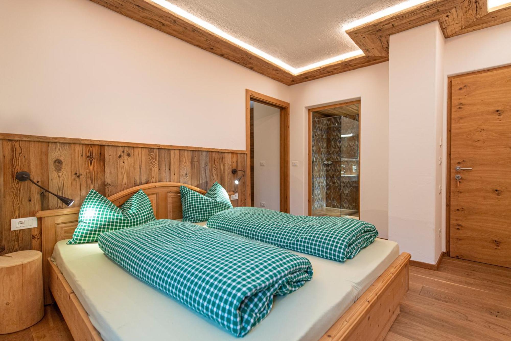 Agriturismo Apartments Tuene St. Ulrich in Gröden Exterior foto